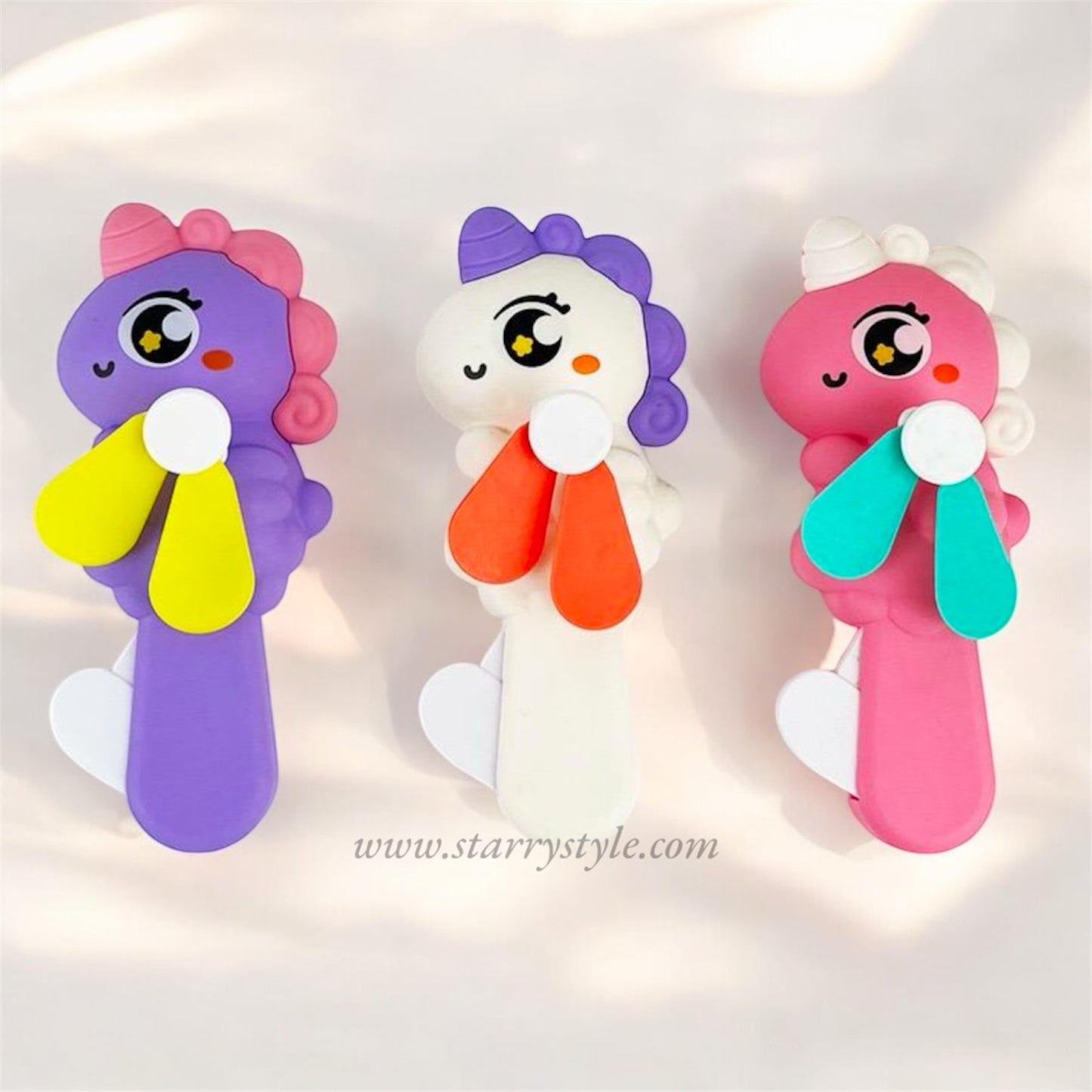 Unicorn Fan | Hand Pressure