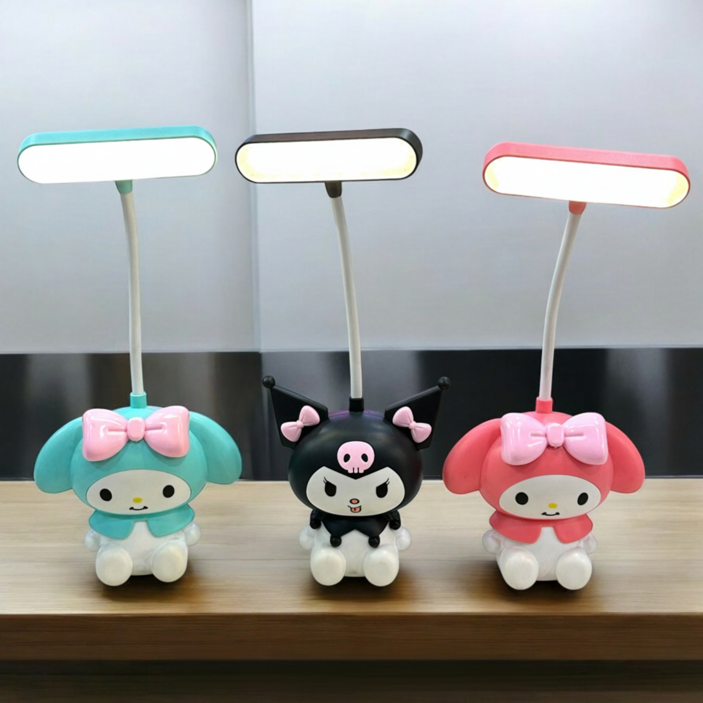 SANRIO THEME USB TABLE LAMP || 395-18
