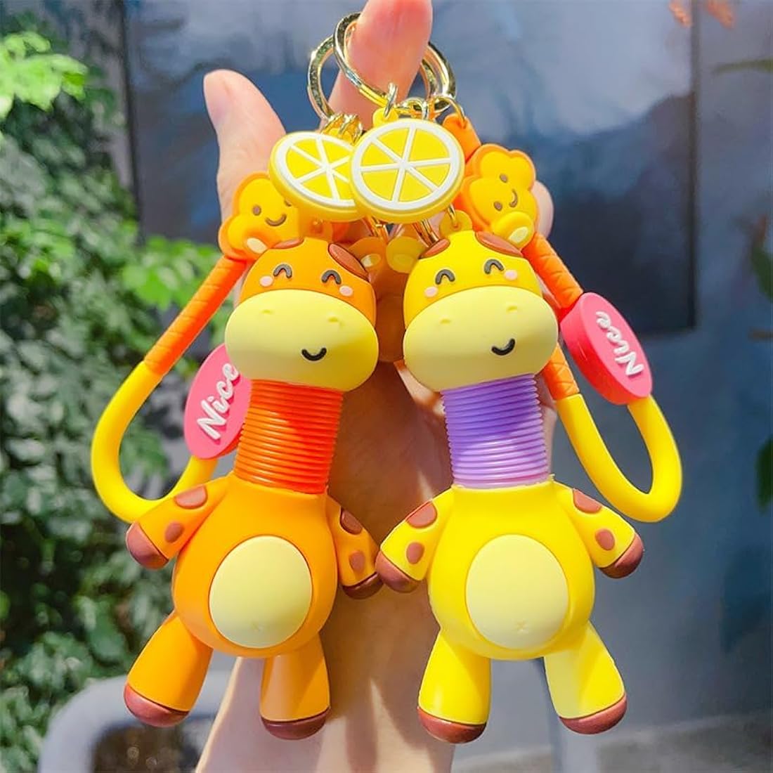 Girraffe Expandable Keychain
