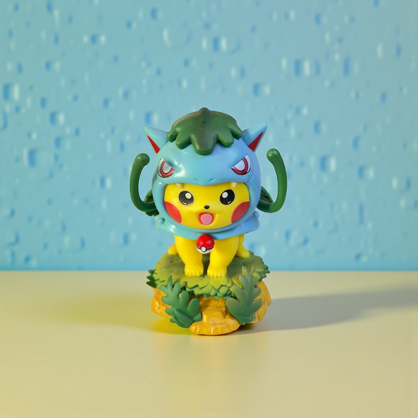 Pikachu Bulbasaur Cosplay Mini Figurine